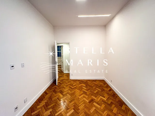 Imagem 2: Copacabana, Lindo Apartamento totalmente reformado por Arquiteto à venda em ótima