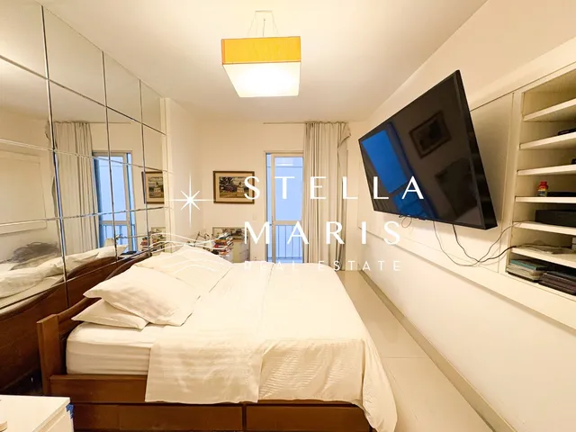 Imagem 5: Leblon, Excelente Apartamento reformado à venda com varanda, vista para copa das