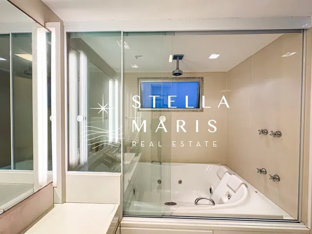 Imagem 15: Leblon, Excelente Apartamento reformado à venda com varanda, vista para copa das