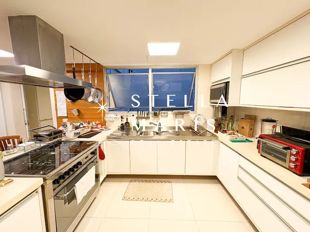 Imagem 3: Leblon, Excelente Apartamento reformado à venda com varanda, vista para copa das