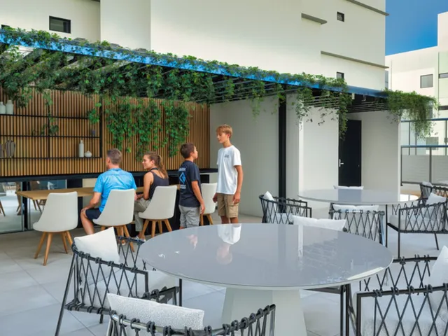 Imagem 2: Apartamento à venda em João Pessoa, Portal do Sol, com 2 quartos, 51.47m²