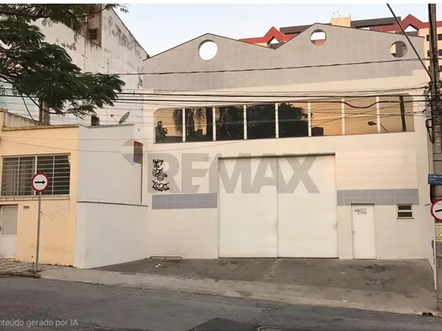 Imagem: O depósito possui 4 Banheiros, 5 Vagas na garagem, 489m²