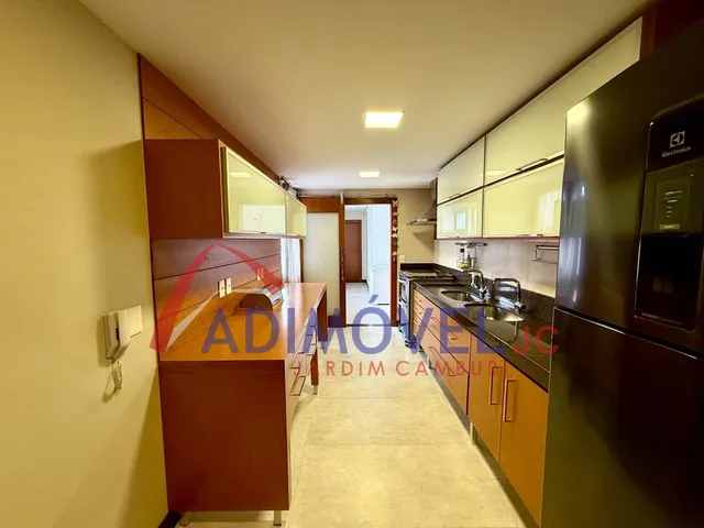 Imagem 3: Apartamento na Praia do Canto! Com 4 Quartos, 1 Suíte, 2 Vagas, 160m².!