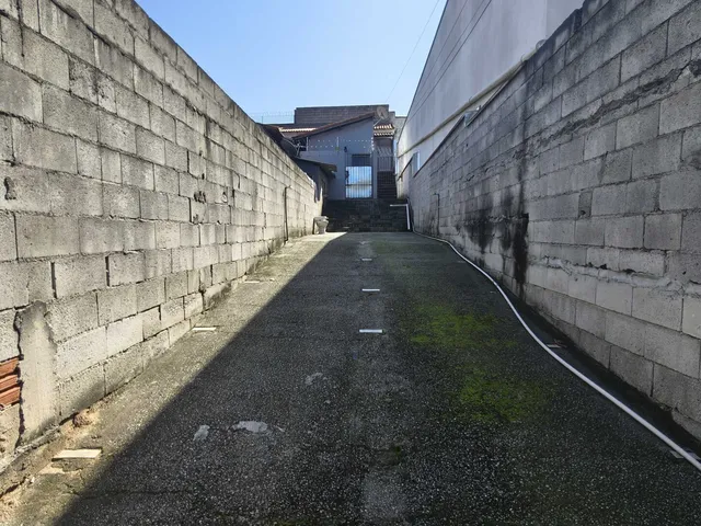 Imagem 11: Entrada compartilhada com outra casa