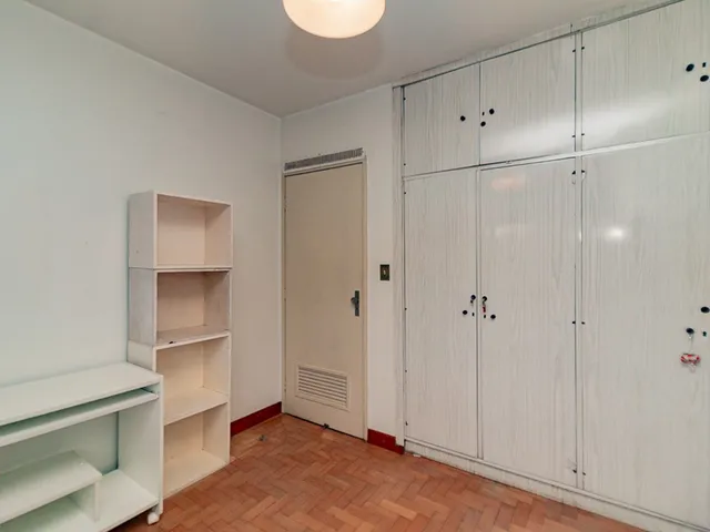 Imagem 2: APARTAMENTO - Porto Alegre