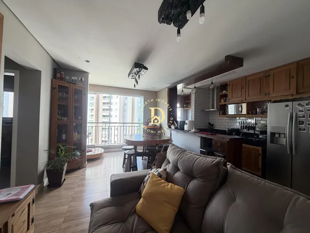 Imagem: O apartamento possui 2 Dormitórios, 1 Suíte, 1 Banheiro,