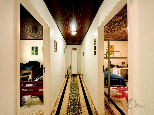 Imagem 3: Casa Térrea em Condomínio Estilo Campo com Jardim e Piscina em Jardim Colibri, Cotia, SP