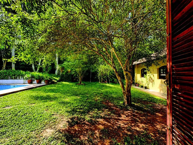 Imagem 11: Casa Térrea em Condomínio Estilo Campo com Jardim e Piscina em Jardim Colibri, Cotia, SP