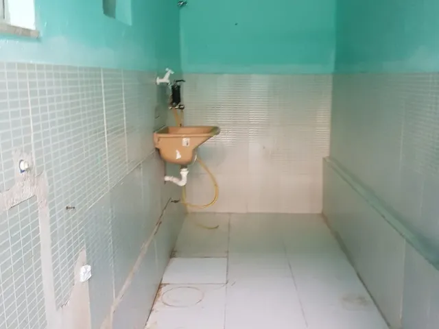 Imagem 10: Vendo excelente casa em Buraquinho, 3/4 sendo 1 suíte, 173m², R$ 730.000,00, aceita