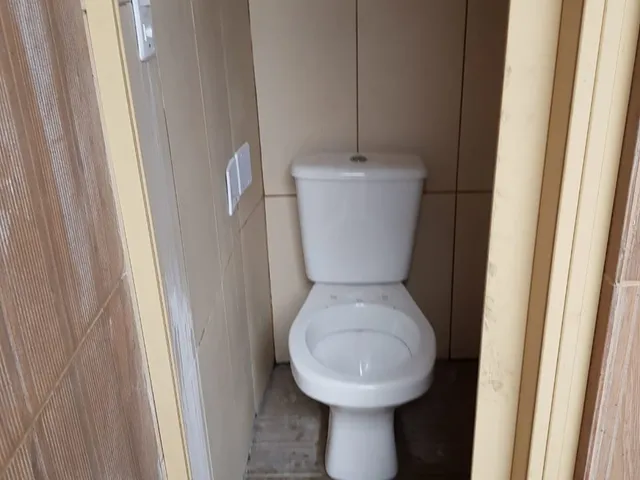 Imagem 6: Vendo excelente casa em Buraquinho, 3/4 sendo 1 suíte, 173m², R$ 730.000,00, aceita