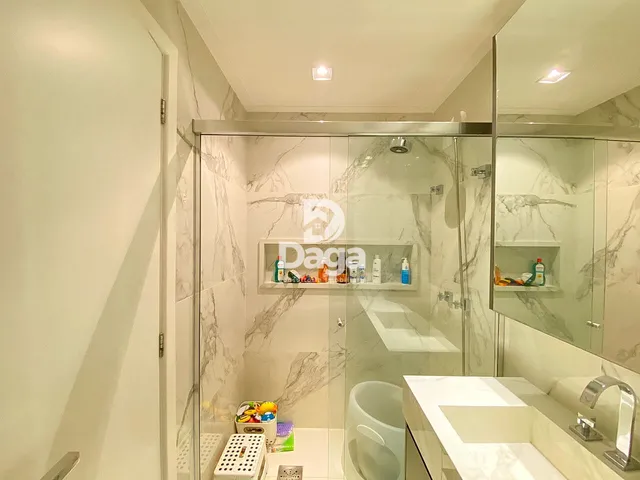 Imagem 3: Apartamento 2 dormitórios, sendo 2 suites - Beira Mar Norte - Florianópolis