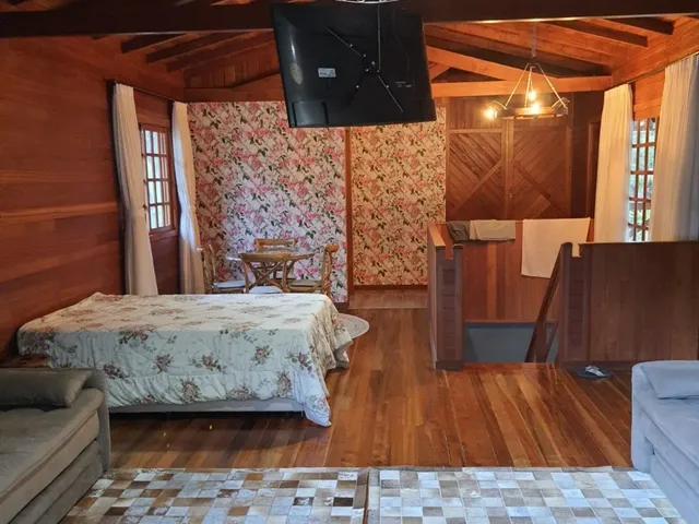 Imagem 11: Chácara à venda em Santo Amaro da Imperatriz-SC: Refúgio de Paz e Conforto no Bairro