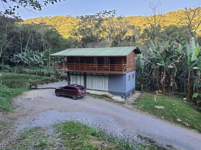 Imagem 12: Chácara à venda em Santo Amaro da Imperatriz-SC: Refúgio de Paz e Conforto no Bairro