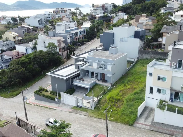 Imagem 7: Terreno à venda em Garopaba-SC, 360m² no bairro Jardim Panorâmico! Aproveite esta