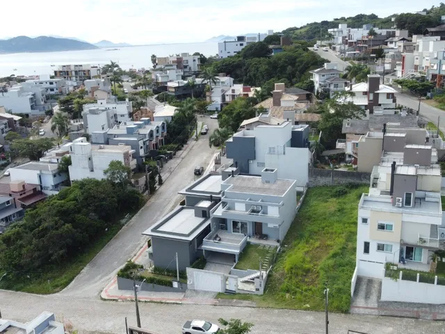 Imagem 2: Terreno à venda em Garopaba-SC, 360m² no bairro Jardim Panorâmico! Aproveite esta