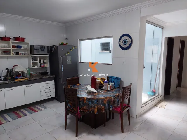 Imagem 3: Casa à venda em Salvador-BA, bairro Praia do Flamengo: 4 quartos, 2 suítes, 2 salas, 4