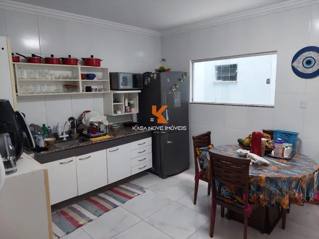 Imagem 5: Casa à venda em Salvador-BA, bairro Praia do Flamengo: 4 quartos, 2 suítes, 2 salas, 4