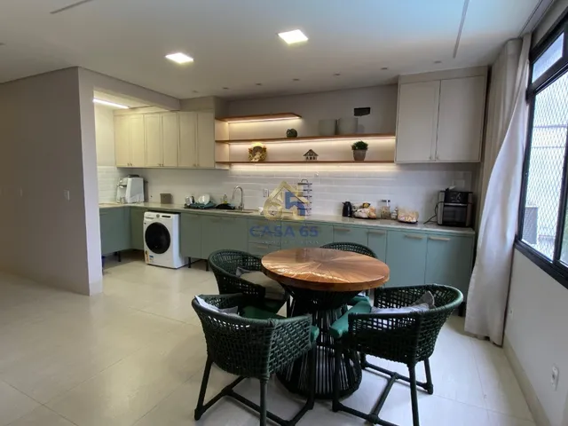 Imagem 11: Dúplex 330m² Reformado | 4 Suítes + 4 Vagas
