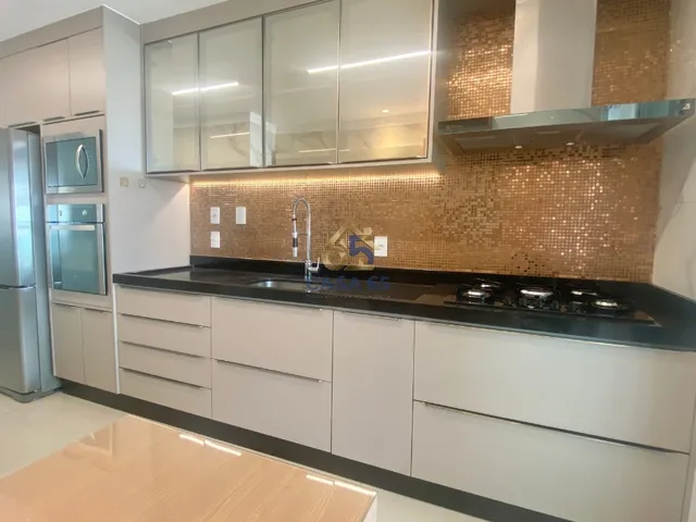 Imagem: O apartamento possui 3 Dormitórios, 3 Suítes, 5