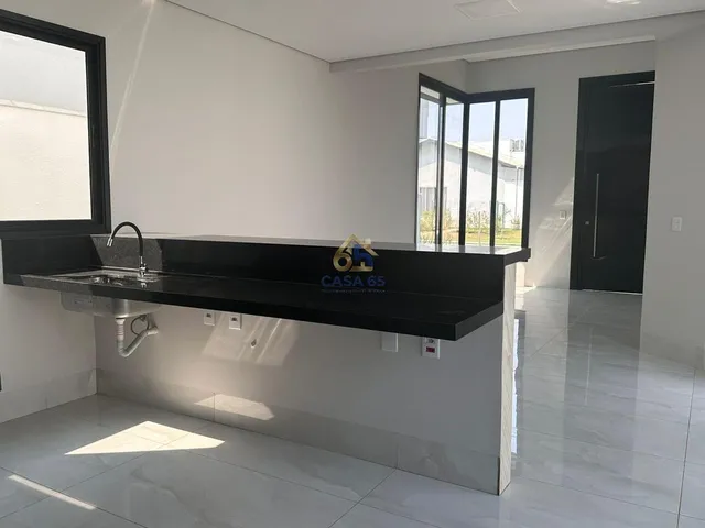Imagem 2: CASA TÉRREA COM 3 SUÍTES NO PRIMOR DAS TORRES - VENDA