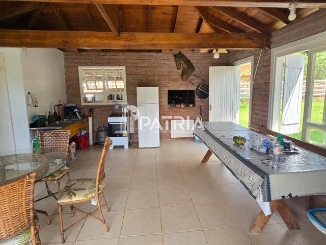 Imagem 11: Casa com amplo terreno e potencial comercial à venda, Linha Santa Cruz