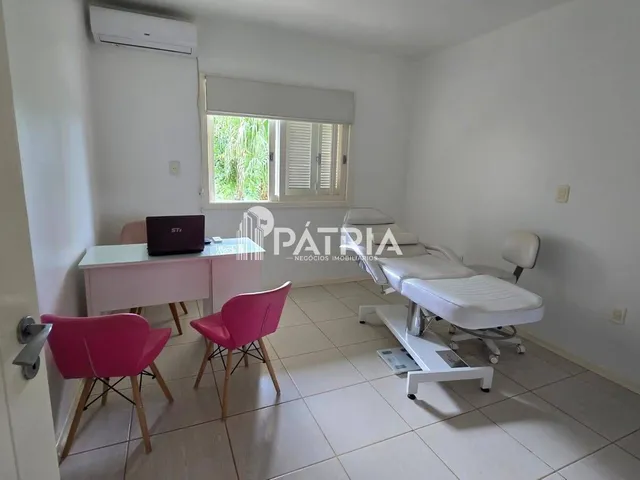 Imagem 8: Casa com amplo terreno e potencial comercial à venda, Linha Santa Cruz