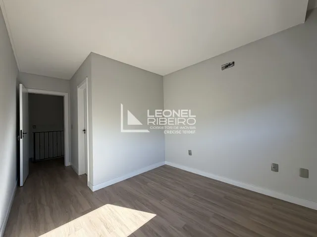 Imagem 10: Casa Sobrado com 3 dormitórios suítes à venda, 159,20 m² no bairro Padre Martinho