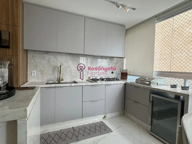 Imagem: O apartamento possui 3 Dormitórios, 1 Suíte, 2 Banheiros,
