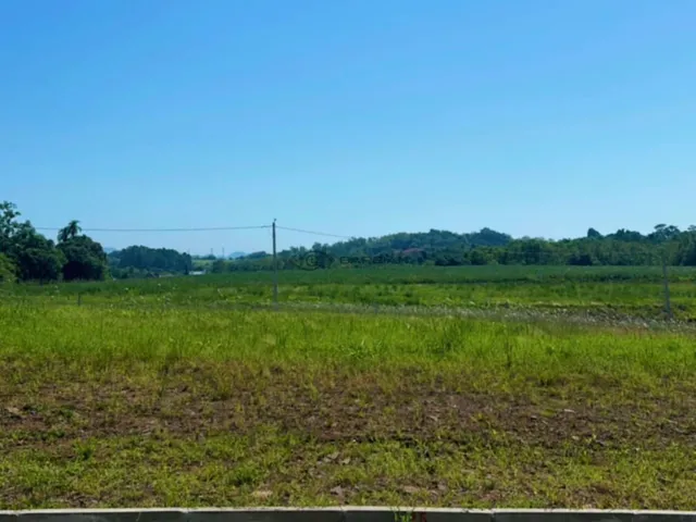 Imagem: O terreno possui 300m² de Área e está localizado em