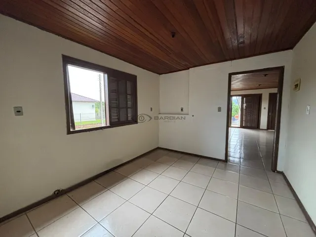Imagem 10: Imobiliária Santa Cruz do Sul. Casa de esquina com 03 dormitórios, no Bairro São