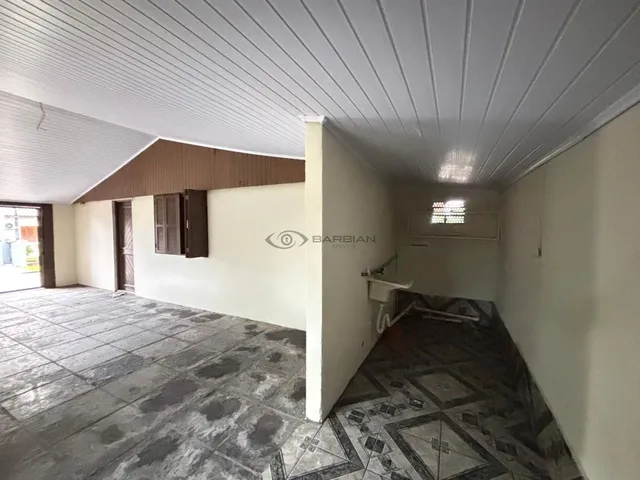Imagem 2: Imobiliária Santa Cruz do Sul. Casa de esquina com 03 dormitórios, no Bairro São