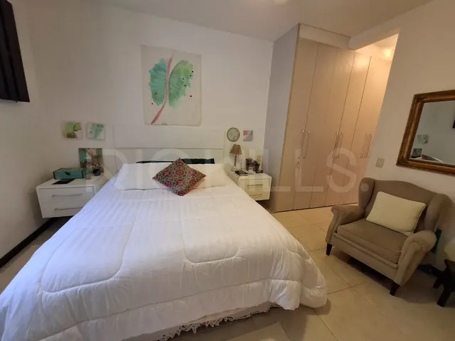 Imagem 4: Casa de 4 quartos à venda no Ubá 3, com 998m², em Itaipu, Niterói/RJ