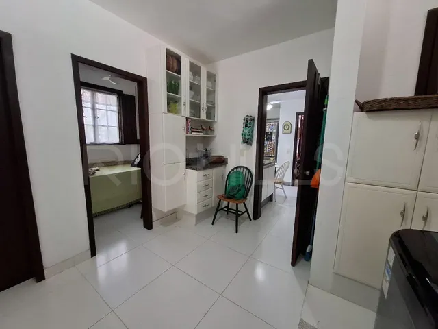 Imagem 5: Casa de 4 quartos à venda no Ubá 3, com 998m², em Itaipu, Niterói/RJ