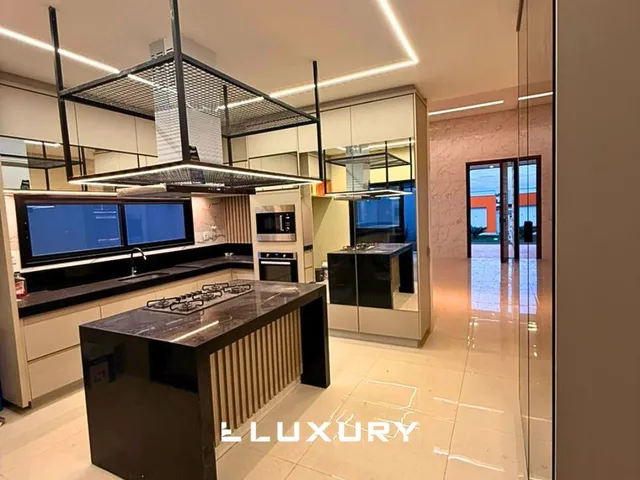 Imagem 14: Casa com suíte master e piscina no Jardim Veneza
