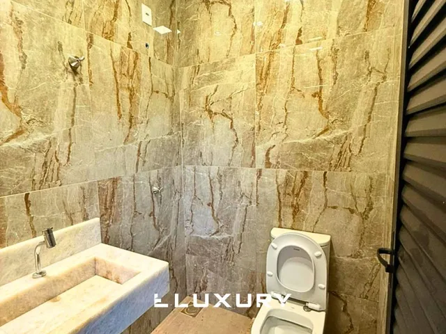 Imagem 6: Casa com suíte master e piscina no Jardim Veneza