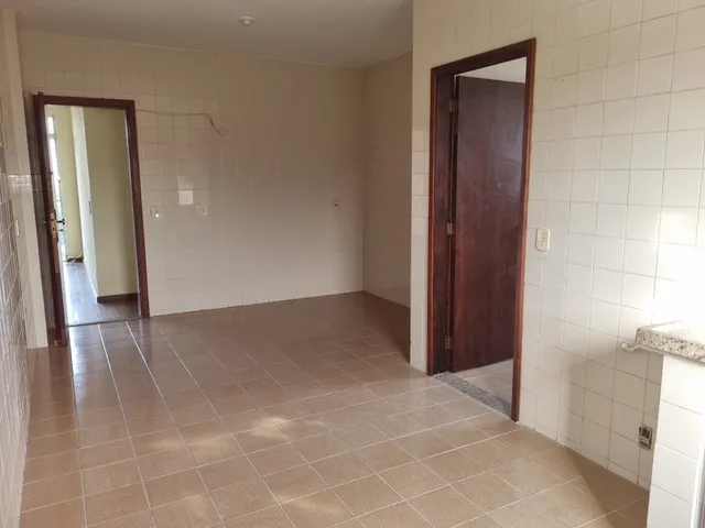Imagem 4: DELGADO aluga APARTAMENTO com 4 quartos em CONDOMÍNIO FECHADO no Centro - Itaboraí/RJ