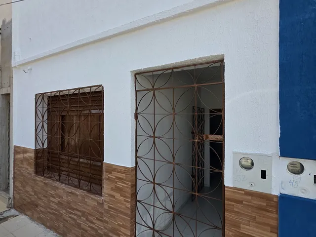 Imagem: A casa possui 2 Dormitórios, 1 Suíte, 2 Banheiros, 50m²