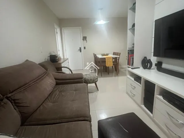 Imagem: O apartamento possui 4 Dormitórios, 1 Suíte, 2 Banheiros