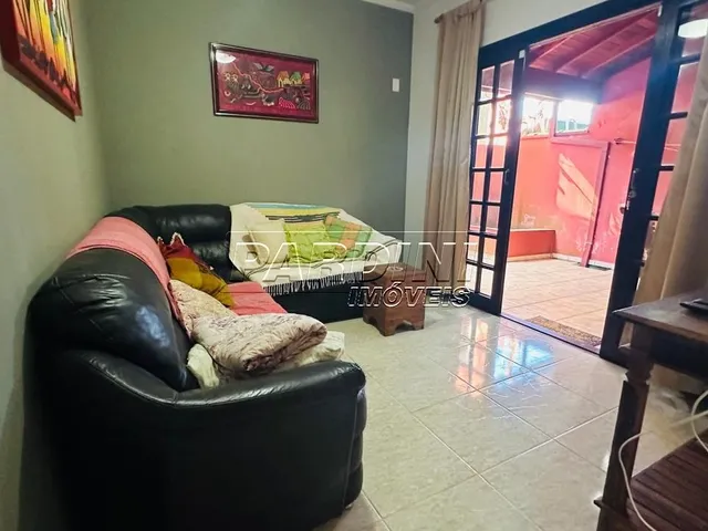 Imagem 2: Lindo Sobrado com 5 Suítes e Varanda com Espaço Gourmet, na Praia do Lázaro em Ubatuba!