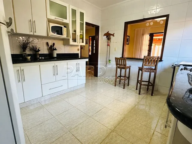 Imagem 14: Lindo Sobrado com 5 Suítes e Varanda com Espaço Gourmet, na Praia do Lázaro em Ubatuba!