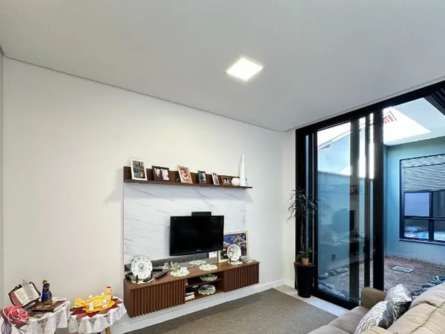 Imagem 3: Imperdível: Casa à venda em Joinville-SC, no bairro Jardim Sofia, com 3 quartos, 3