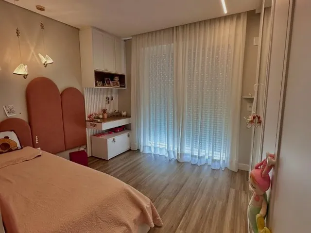 Imagem 8: Casa de Luxo com 3 Suítes e 4 Vagas na América, Joinville-SC: Oportunidade de