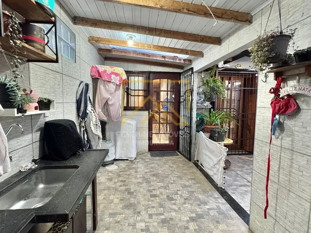 Imagem 2: Casa à venda no bairro Parque Granja Esperança - Cachoeirinha/RS