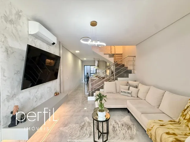 Imagem: Casa à venda em Joinville-SC, bairro Bom