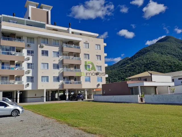 Imagem: O apartamento possui 3 Dormitórios, 1 Suíte, 2 Banheiros,