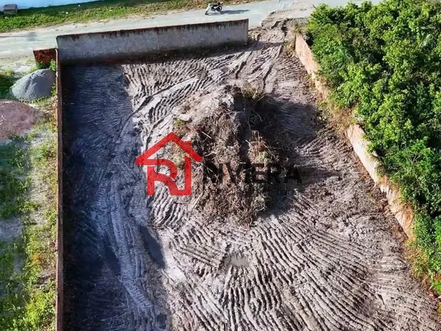 Imagem: O terreno possui 725m² de Área Privada e está localizado