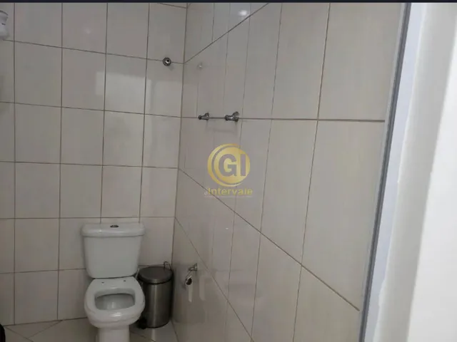 Imagem 6: Galpão 600m² ? Escritórios e Vão Livre ? 15 Vagas de Garagem