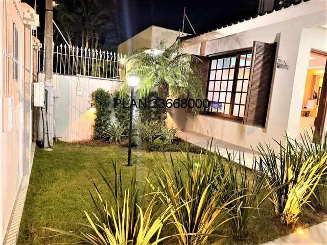 Imagem 10: Casa espaçosa com piscina e sistema fotovoltaico proporcionando economia