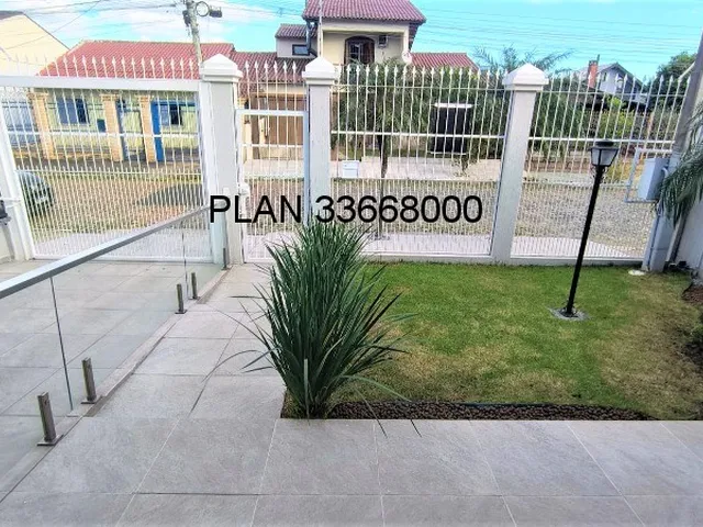 Imagem 13: Casa espaçosa com piscina e sistema fotovoltaico proporcionando economia
