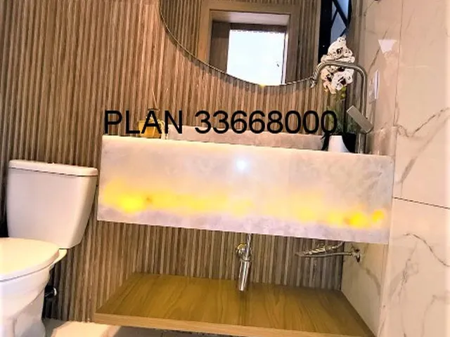 Imagem 8: Casa espaçosa com piscina e sistema fotovoltaico proporcionando economia